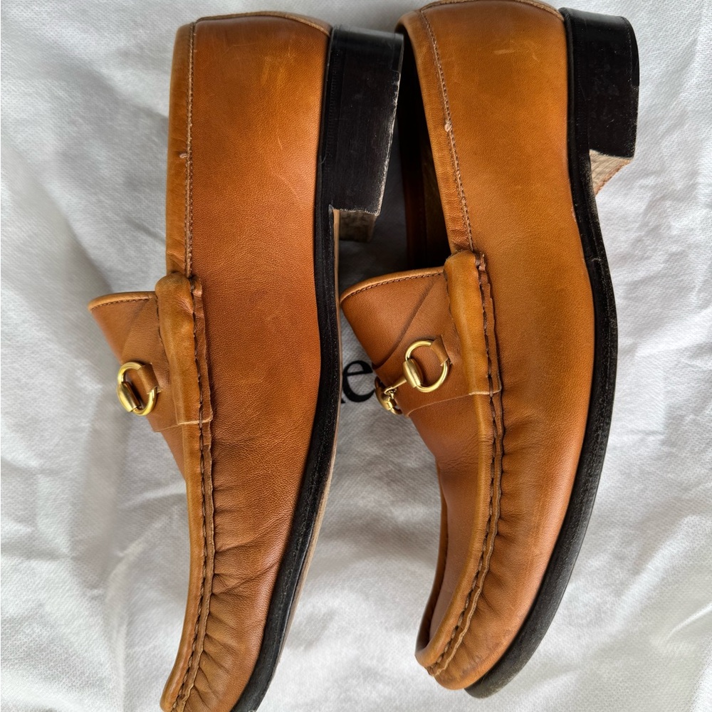 Gucci Saddle Leather Loafers with Gold Hardware-beautiful! - Picture 5 of 12